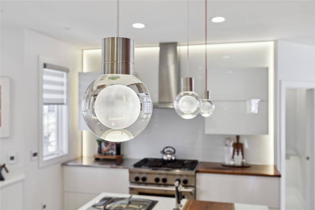 5740 Walnut Hill Avenue, Des Moines, IA 50312