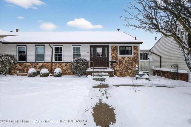 500 Red Cedar Boulevard, Williamston, MI 48895