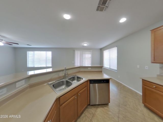 6624 S 45TH Glen, Laveen, AZ 85339