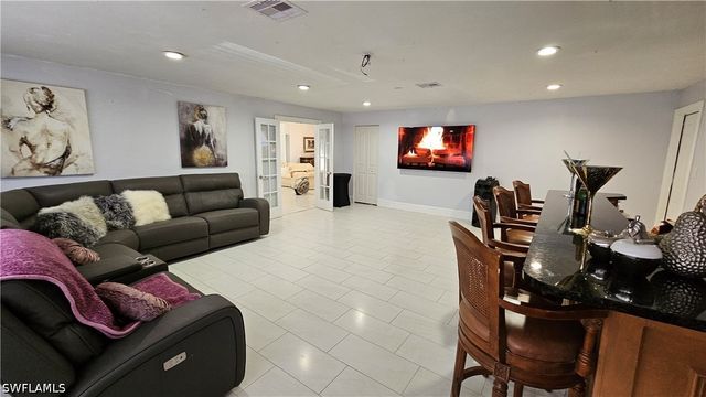 5061 Mahogany Ridge DR, Naples, FL 34119