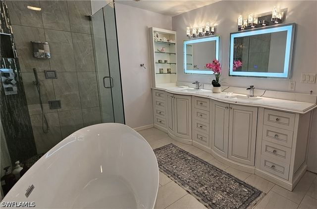 5061 Mahogany Ridge DR, Naples, FL 34119