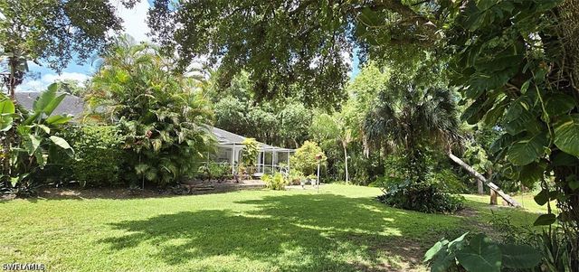 5061 Mahogany Ridge DR, Naples, FL 34119