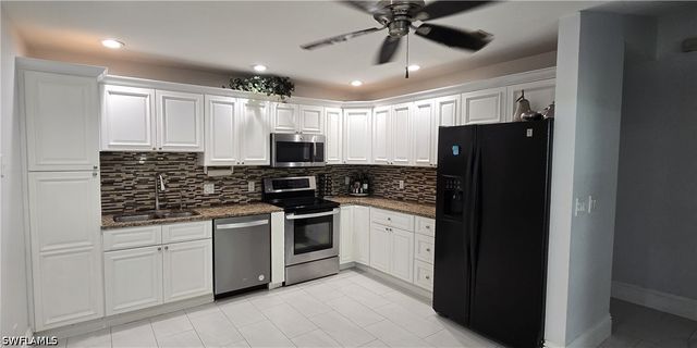 5061 Mahogany Ridge DR, Naples, FL 34119
