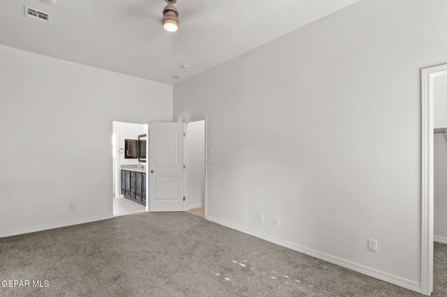 6010 Ashwood Avenue, Santa Teresa, NM 88008