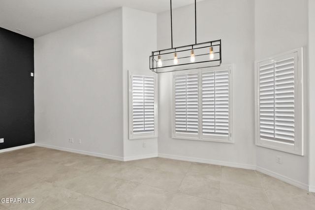 6010 Ashwood Avenue, Santa Teresa, NM 88008