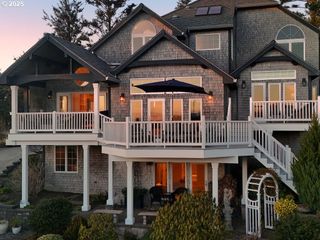6290 Southview Loop, Pacific City, OR 97135