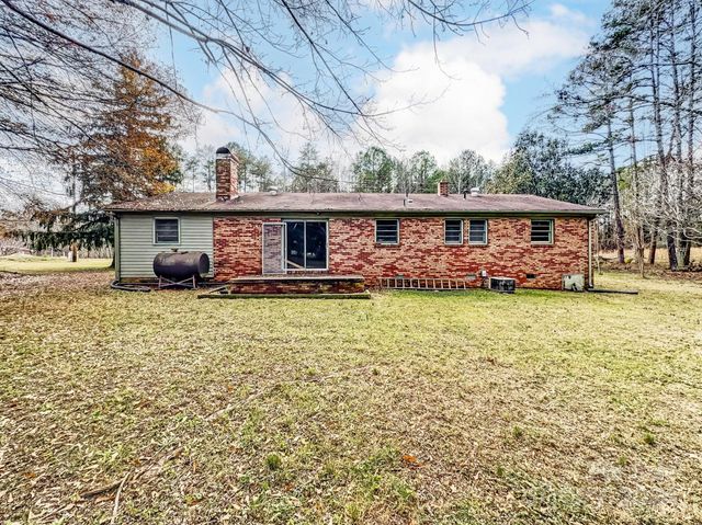 313 Lake Montonia Road, Kings Mountain, NC 28086