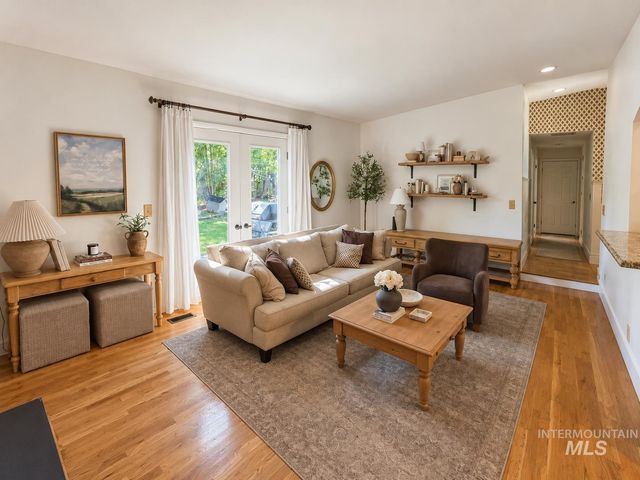 4211 N Jennifer Pl, Boise, ID 83704