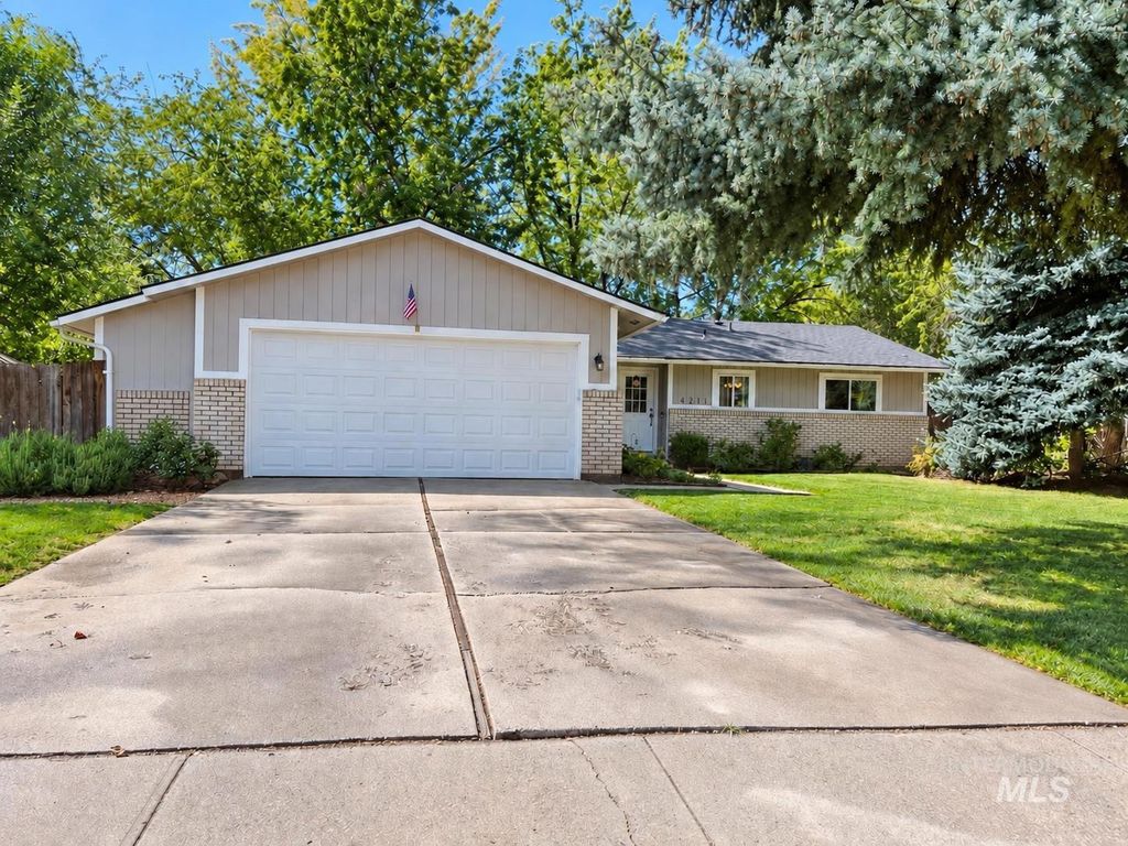 4211 N Jennifer Pl, Boise, ID 83704