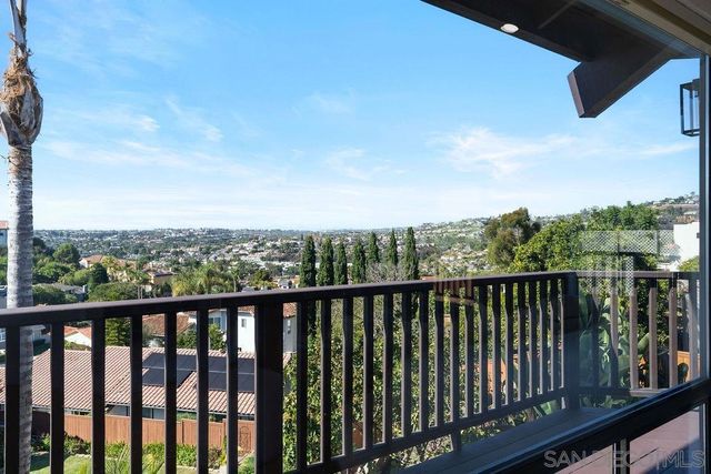 2606 Galicia Way, Carlsbad, CA 92009