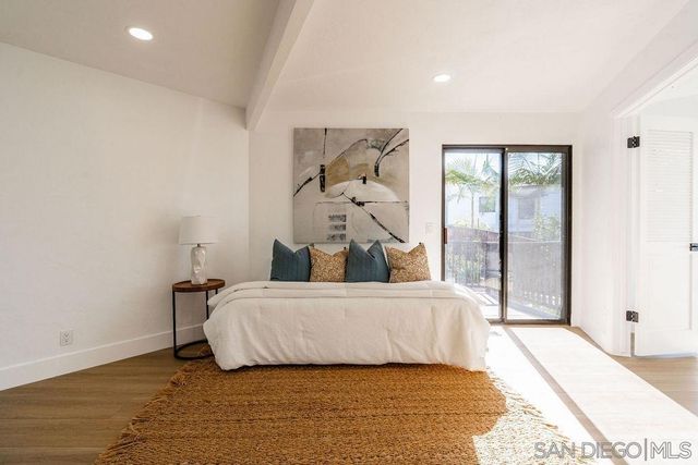 2606 Galicia Way, Carlsbad, CA 92009