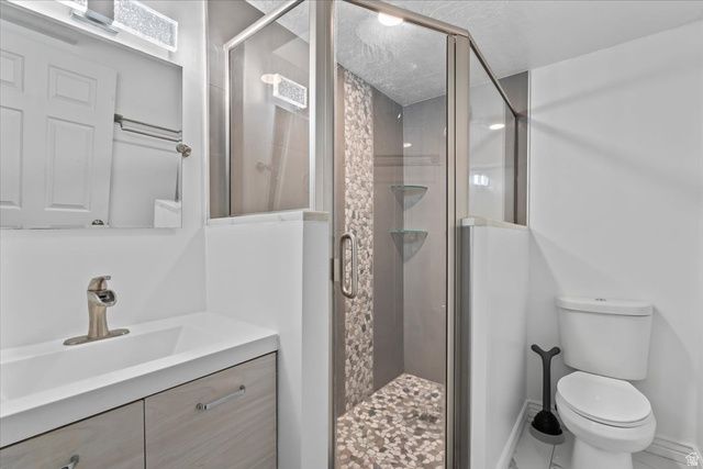 1132 N 780 W, Clinton, UT 84015