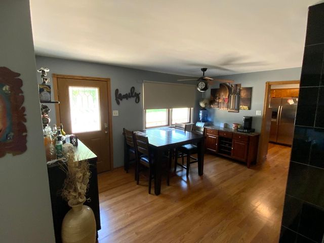 378 Oakwood Drive, Crete, IL 60417