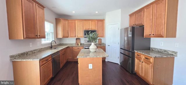 305 HOWARDS TRUST CT, Glen Burnie, MD 21060