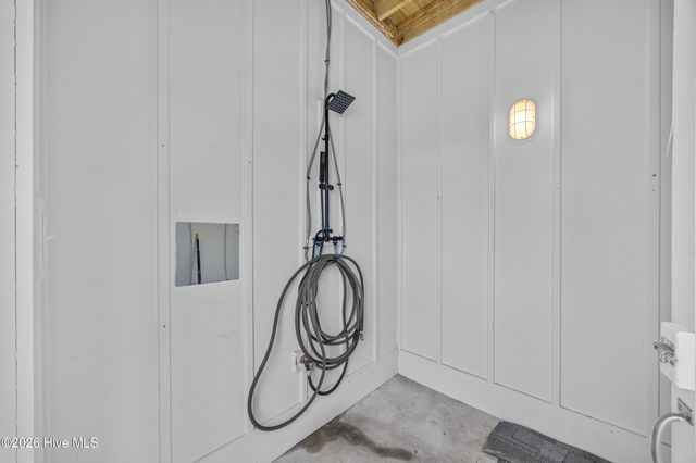 2525 Royal Palm Lane, Wilmington, NC 28409