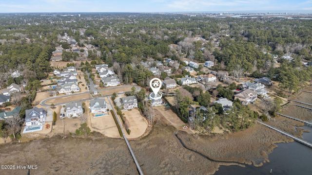 2525 Royal Palm Lane, Wilmington, NC 28409