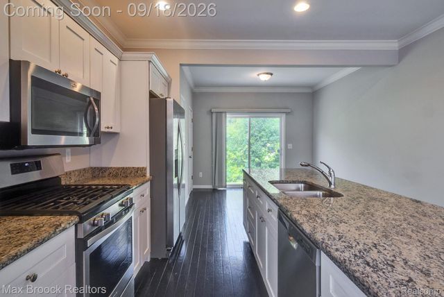 1080 Oregon Boulevard, Waterford Charter Township, MI 48327