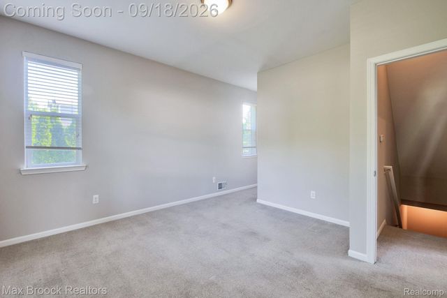 1080 Oregon Boulevard, Waterford Charter Township, MI 48327