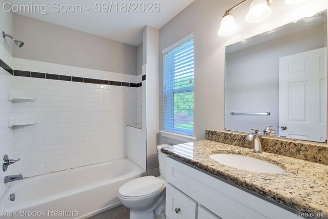 1080 Oregon Boulevard, Waterford Charter Township, MI 48327