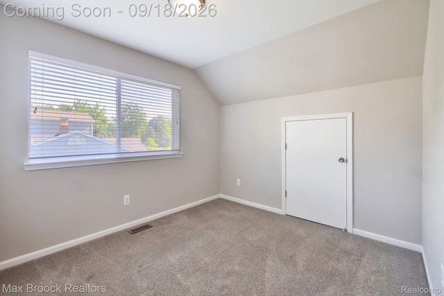 1080 Oregon Boulevard, Waterford Charter Township, MI 48327