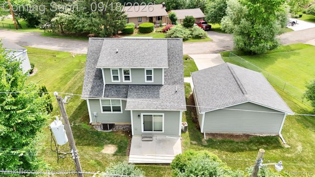 1080 Oregon Boulevard, Waterford Charter Township, MI 48327