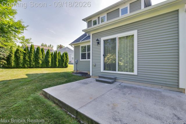 1080 Oregon Boulevard, Waterford Charter Township, MI 48327