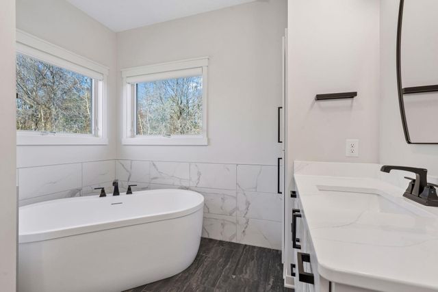 2228 154th Avenue NE, Ham Lake, MN 55304