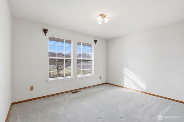 119 N 46th Avenue, Yakima, WA 98908