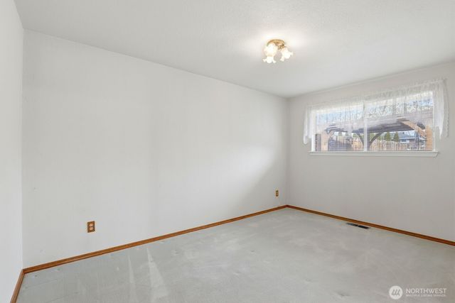 119 N 46th Avenue, Yakima, WA 98908