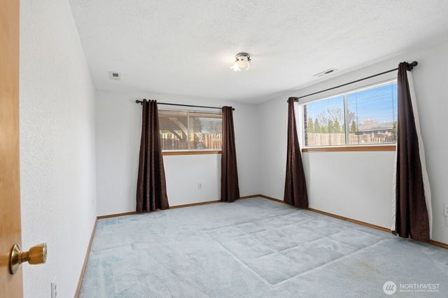 119 N 46th Avenue, Yakima, WA 98908