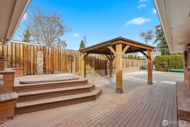 119 N 46th Avenue, Yakima, WA 98908