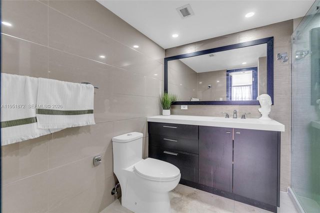 2780 NE 183rd St 1414, Aventura, FL 33160