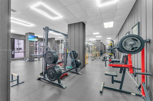 2780 NE 183rd St 1414, Aventura, FL 33160