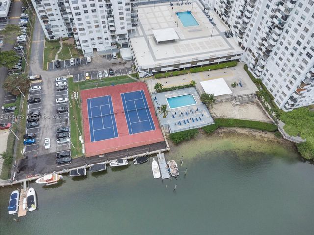 2780 NE 183rd St 1414, Aventura, FL 33160