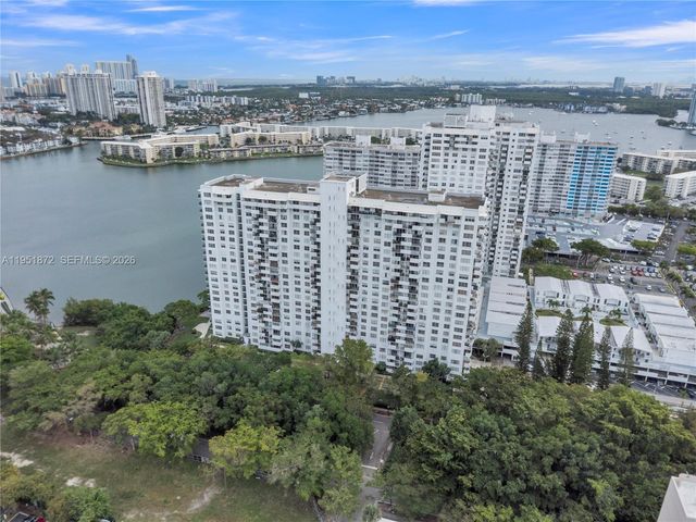 2780 NE 183rd St 1414, Aventura, FL 33160