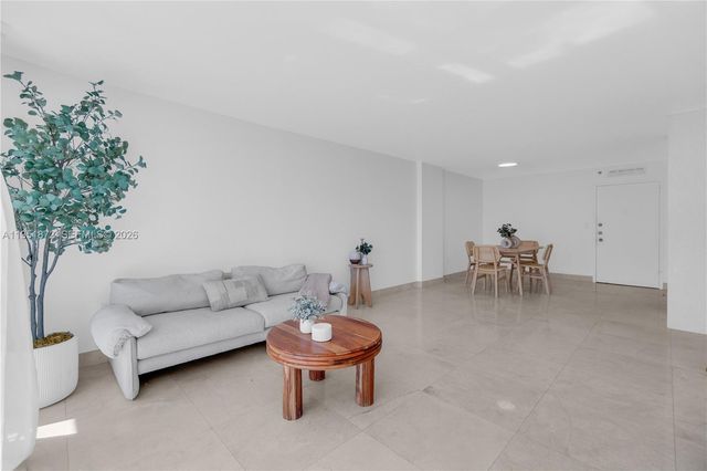 2780 NE 183rd St 1414, Aventura, FL 33160