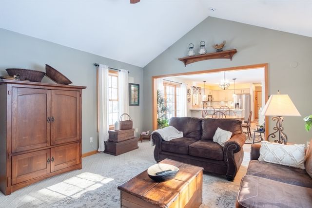 111 Aldrich St, Belchertown, MA 01007