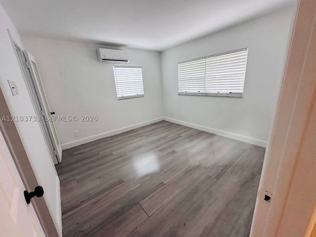2036 NE 26th St 2, Wilton Manors, FL 33305