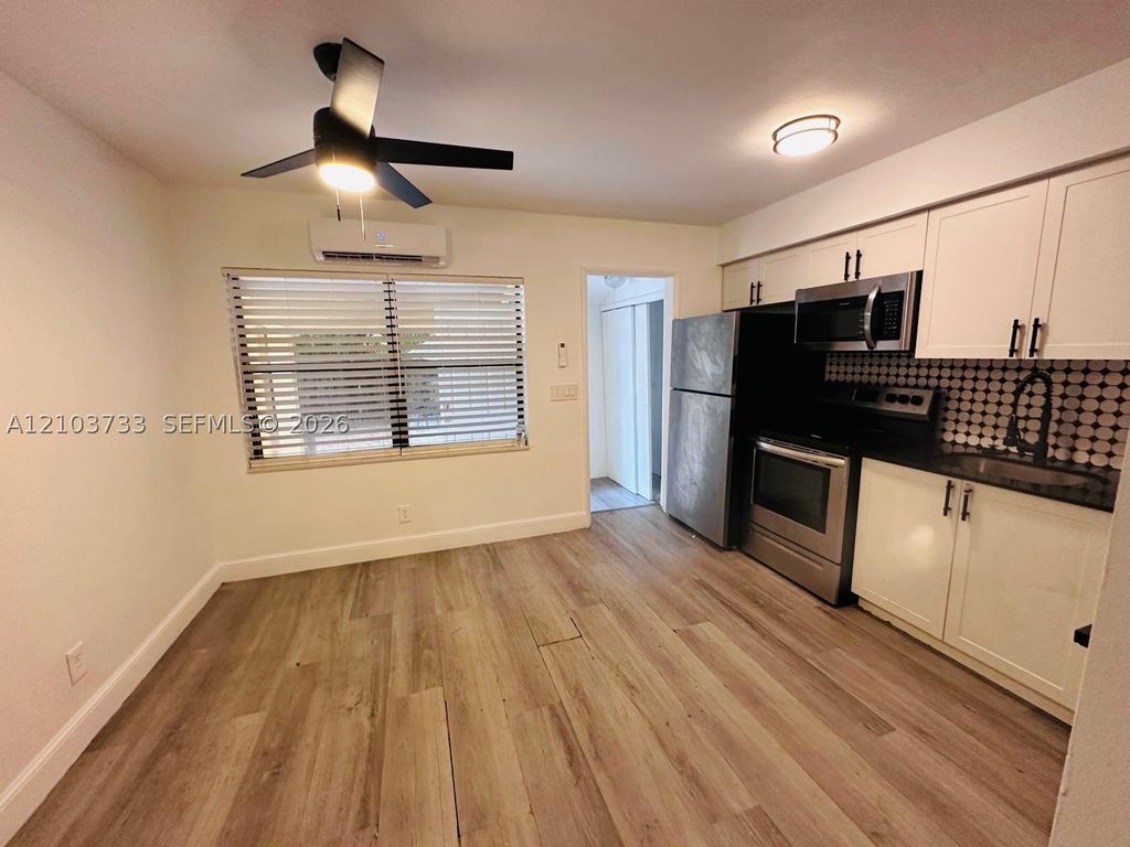 2036 NE 26th St 2, Wilton Manors, FL 33305