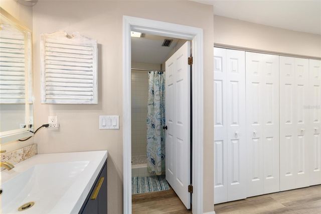 1703 NE 38TH AVENUE, Ocala, FL 34470