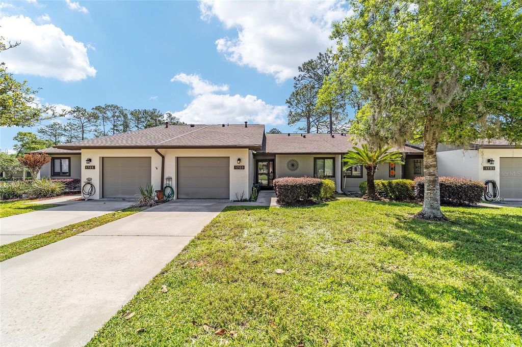 Image 2 of property listing at 1703 NE 38TH AVENUE, Ocala, FL 34470