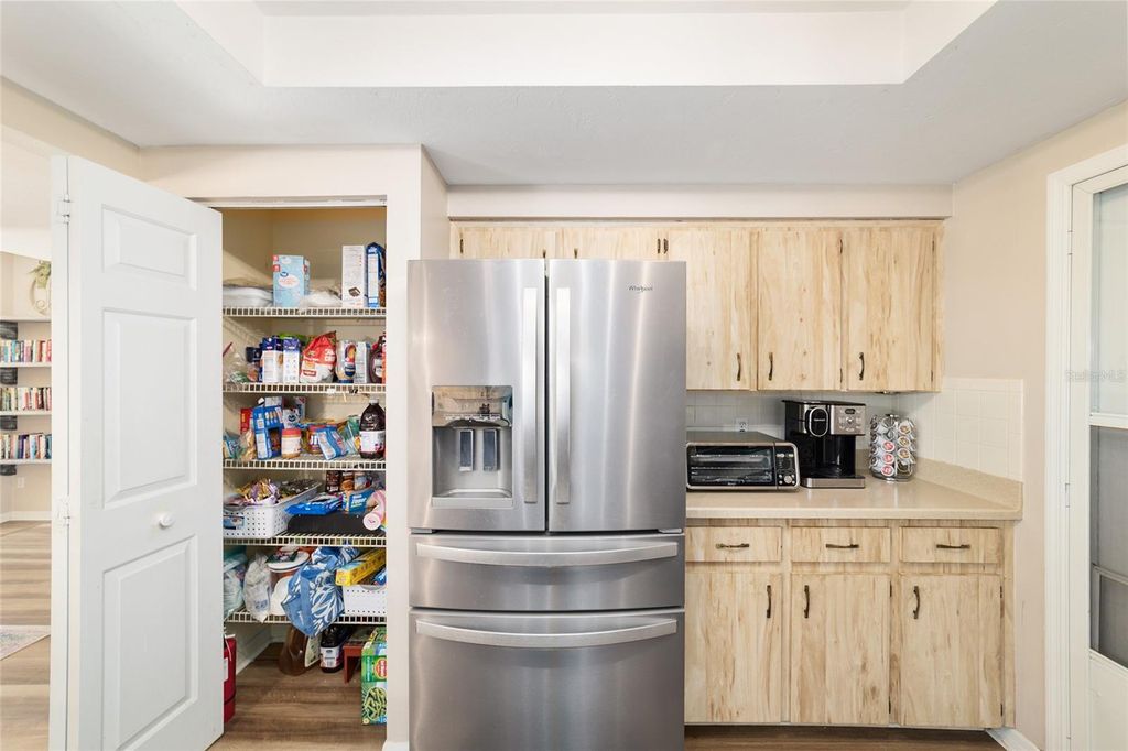 Image 20 of property listing at 1703 NE 38TH AVENUE, Ocala, FL 34470