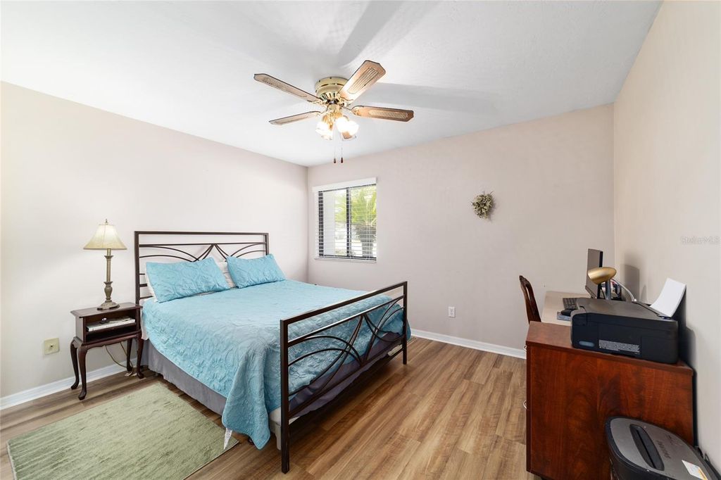 Image 32 of property listing at 1703 NE 38TH AVENUE, Ocala, FL 34470