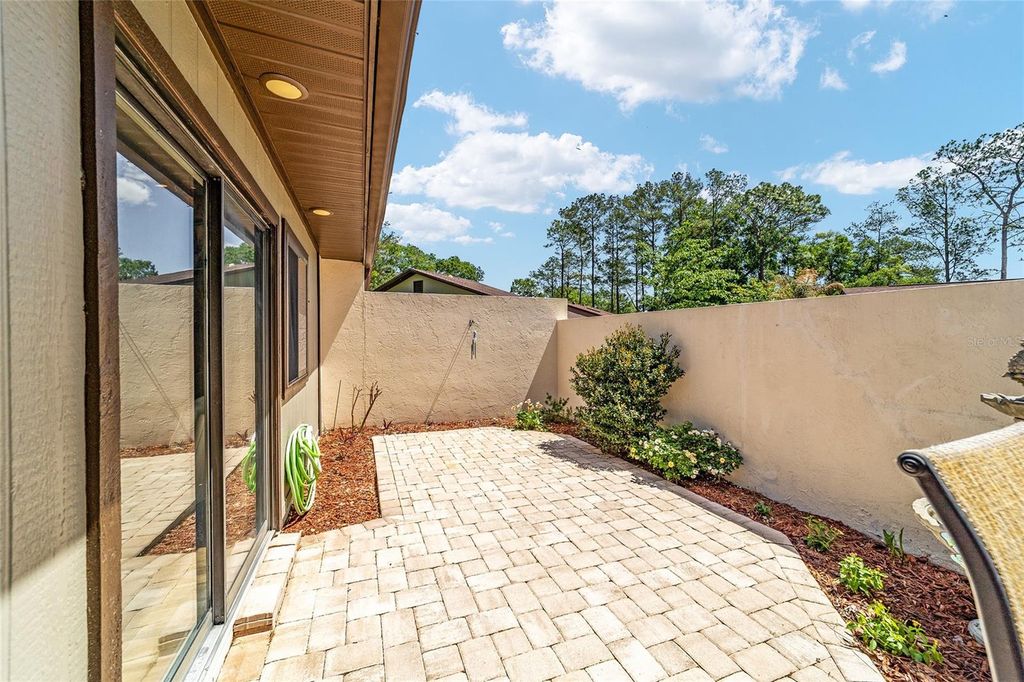 Image 40 of property listing at 1703 NE 38TH AVENUE, Ocala, FL 34470