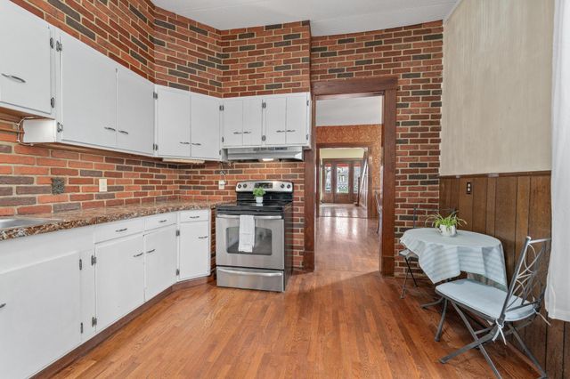 1710 W University Ave, Wichita, KS 67213