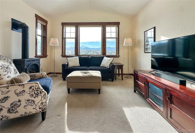 39 Cozens Pointe Circle B202, Fraser, CO 80442