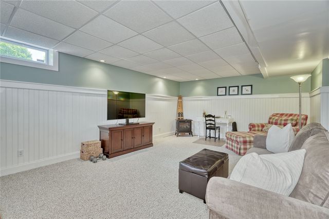 14 Summer Pond Way, Chili, NY 14624
