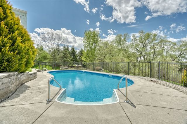 14 Summer Pond Way, Chili, NY 14624