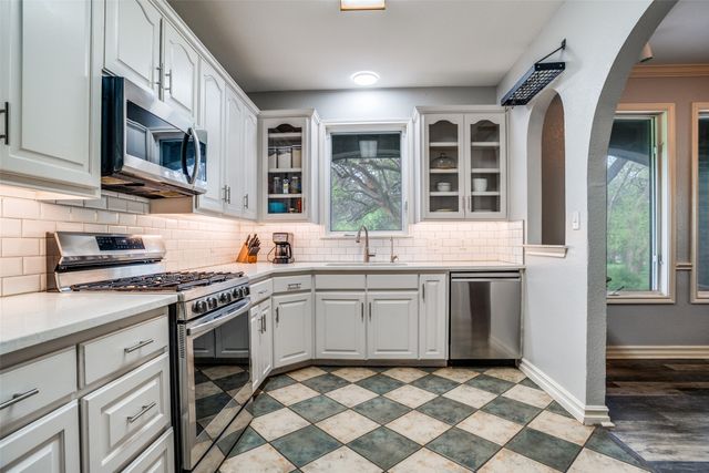 305 Cedar Hill Circle, Lowry Crossing, TX 75407