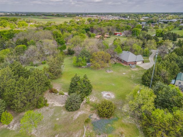 305 Cedar Hill Circle, Lowry Crossing, TX 75407